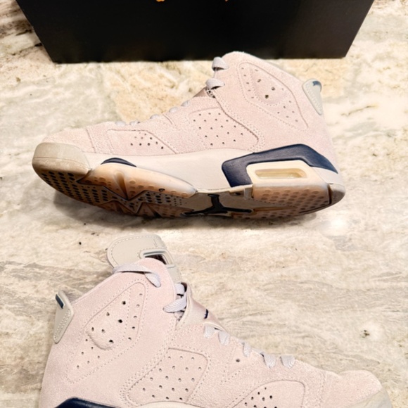 Jordan 6 Retro Youth Size 4.5 - Picture 3 of 9